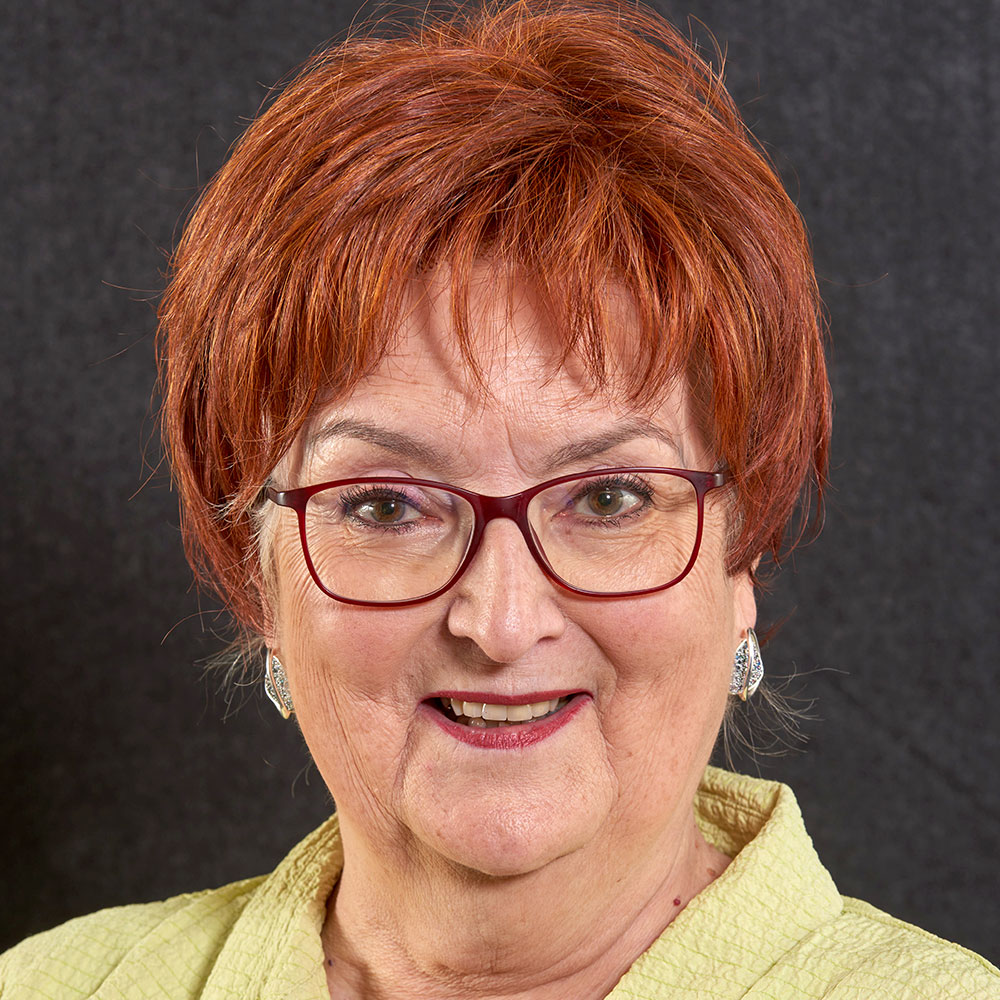 Karin-Schuetze-tratsch-theater